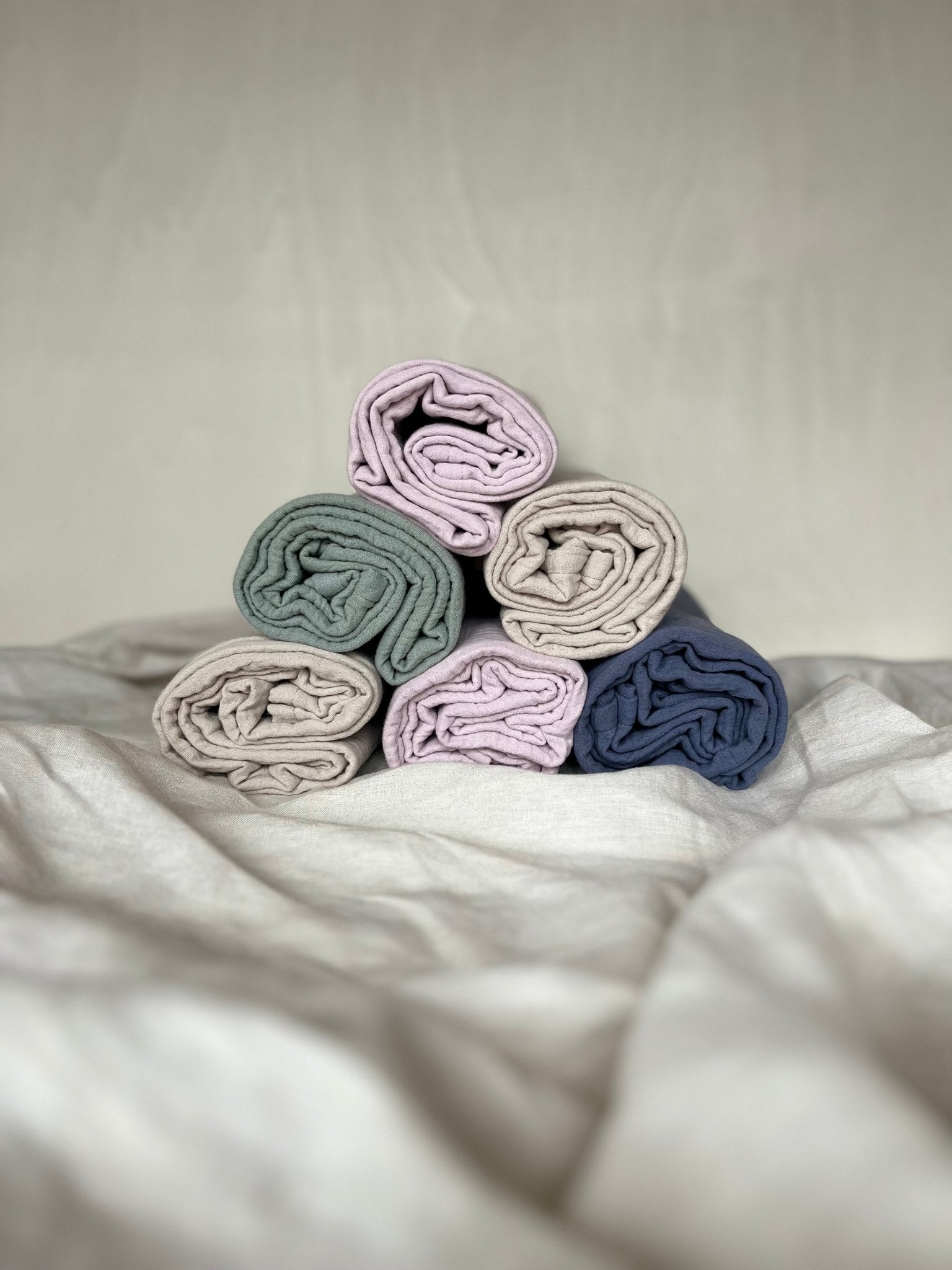 LITTLE THINGS OF NATURE - SWADDLE, DUSTY BLUEcamiro shop & studioHannah & Isa