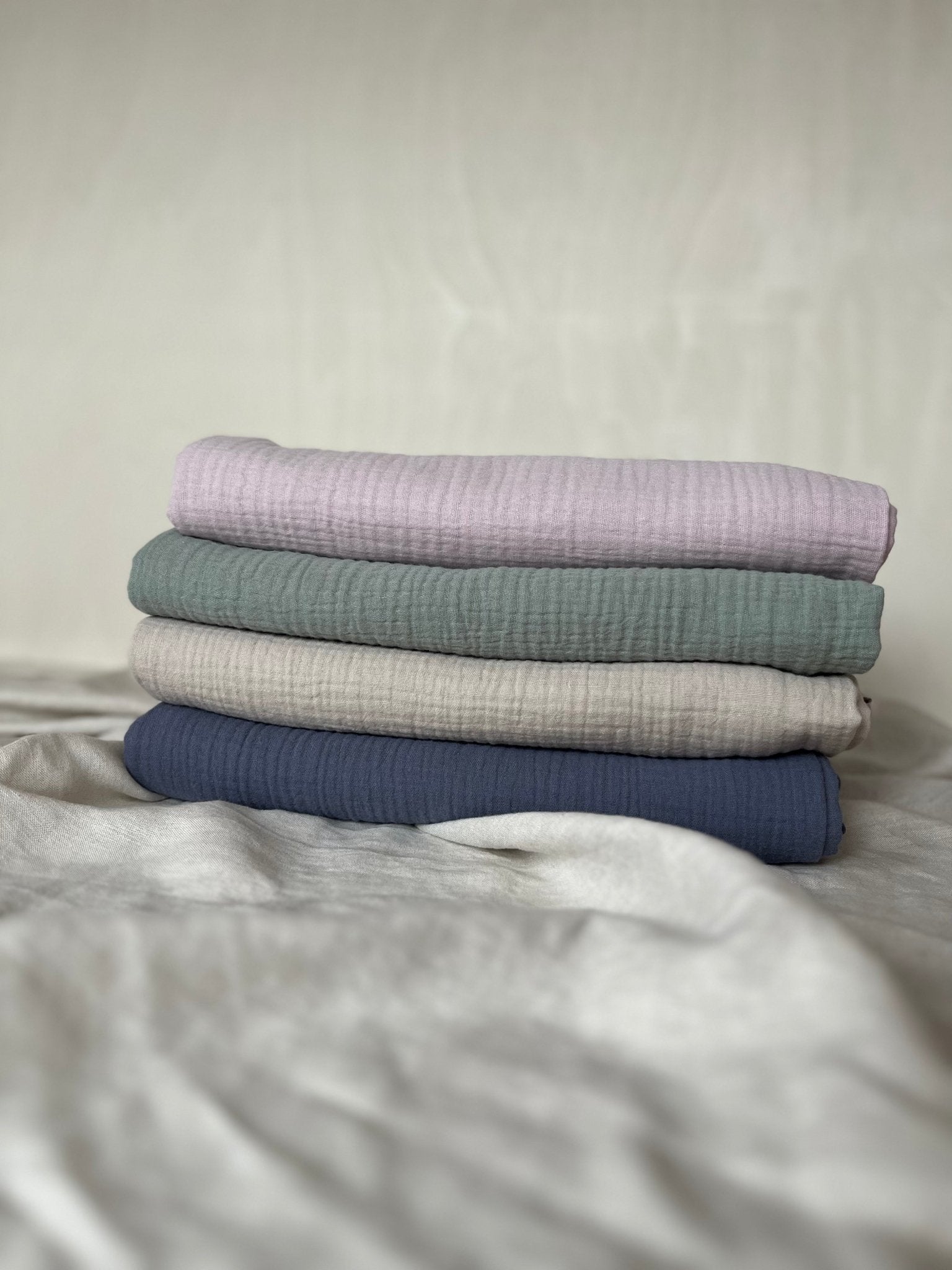 LITTLE THINGS OF NATURE - SWADDLE, DUSTY GREENcamiro shop & studioHannah & Isa
