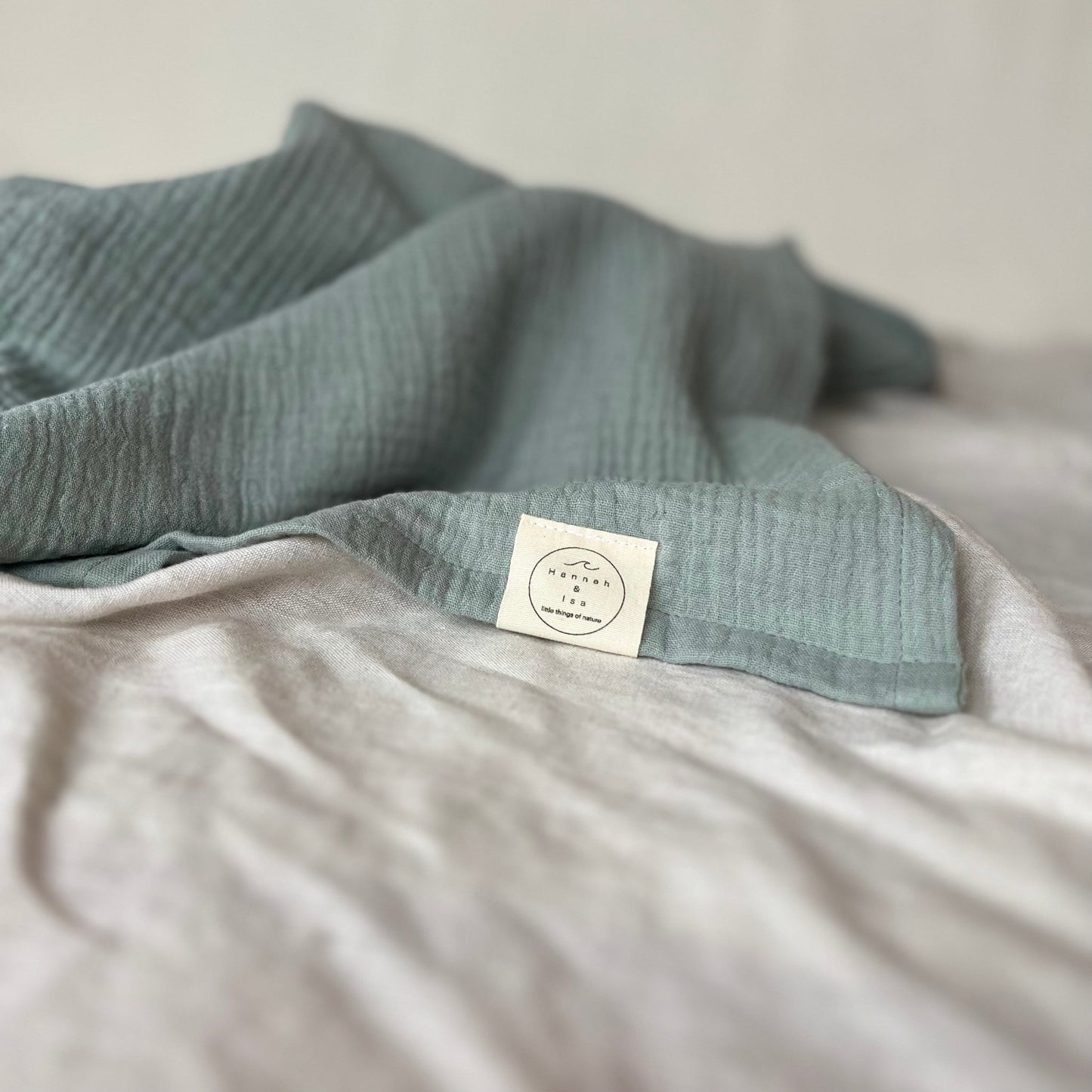 LITTLE THINGS OF NATURE - SWADDLE, DUSTY GREENcamiro shop & studioHannah & Isa