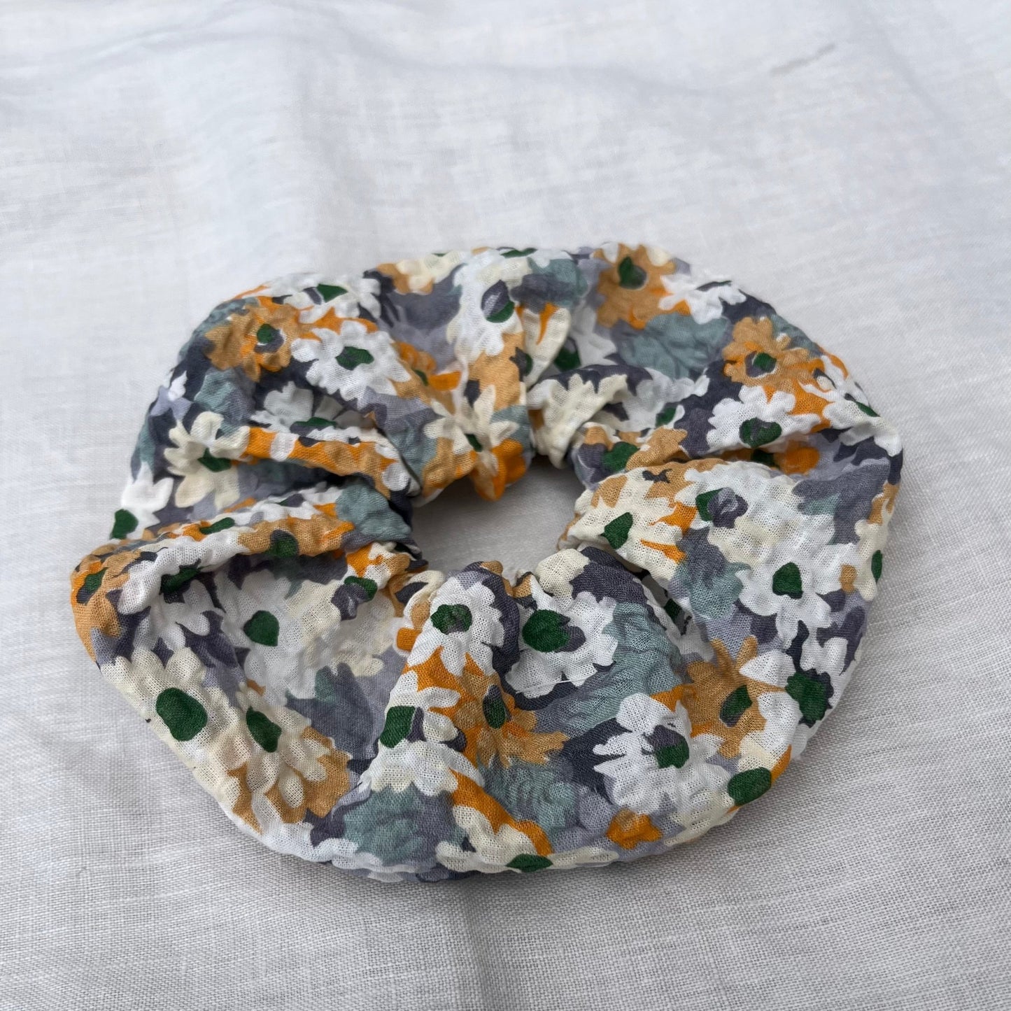 SCRUNCHIE - FLORAL, BUNTcamiro shop & studioHannah & Isa