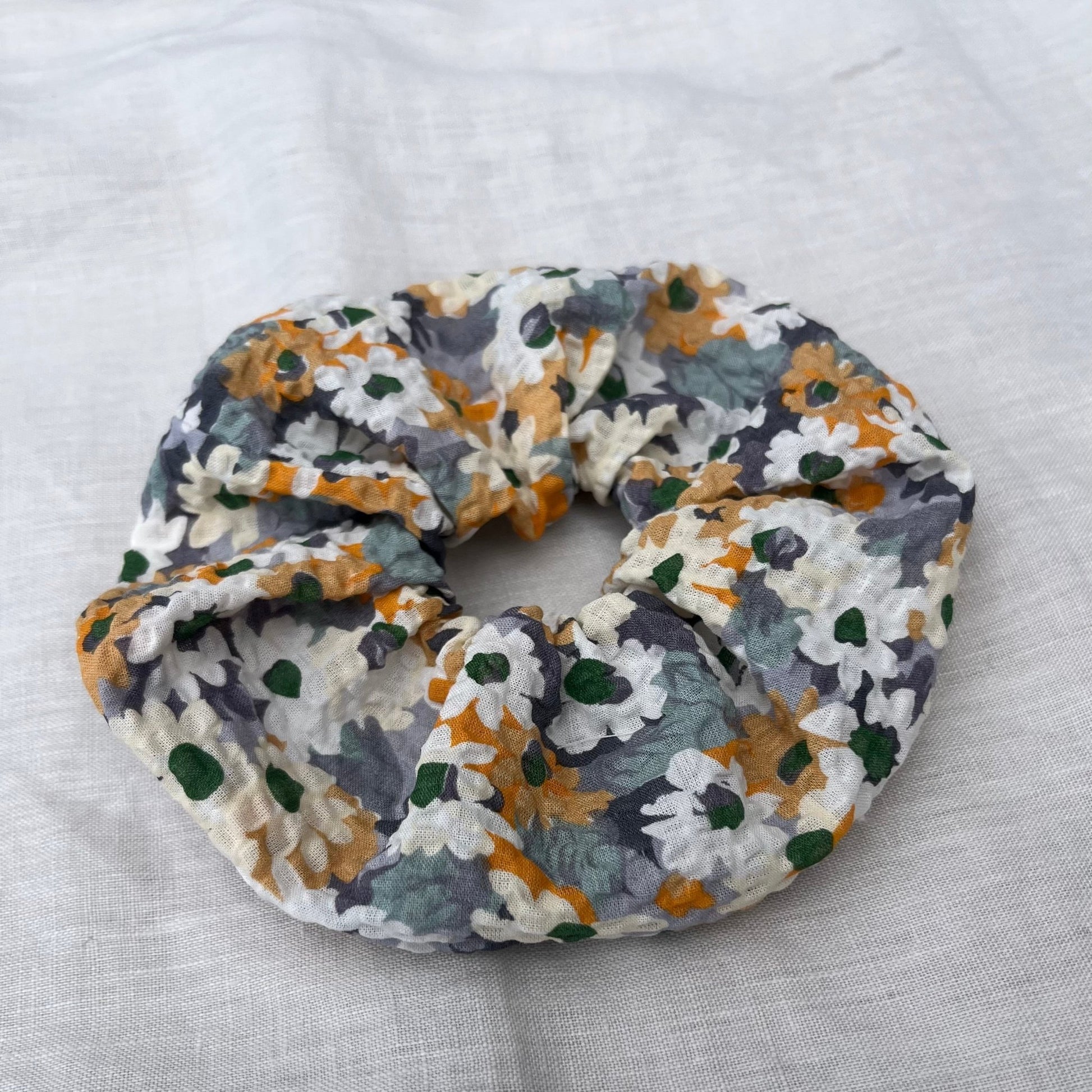 SCRUNCHIE - FLORAL, BUNTcamiro shop & studioHannah & Isa